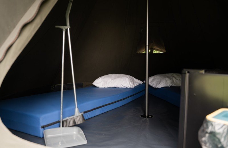 By quinty matakupan 25